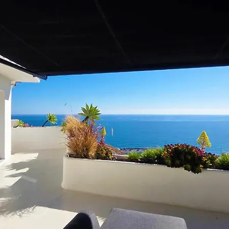 R7- Luxury With Ocean Views